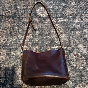 Elegant Brown Leather Shoulder Bag